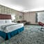 La Quinta Inn & Suites by Wyndham DFW West-Glade-Parks