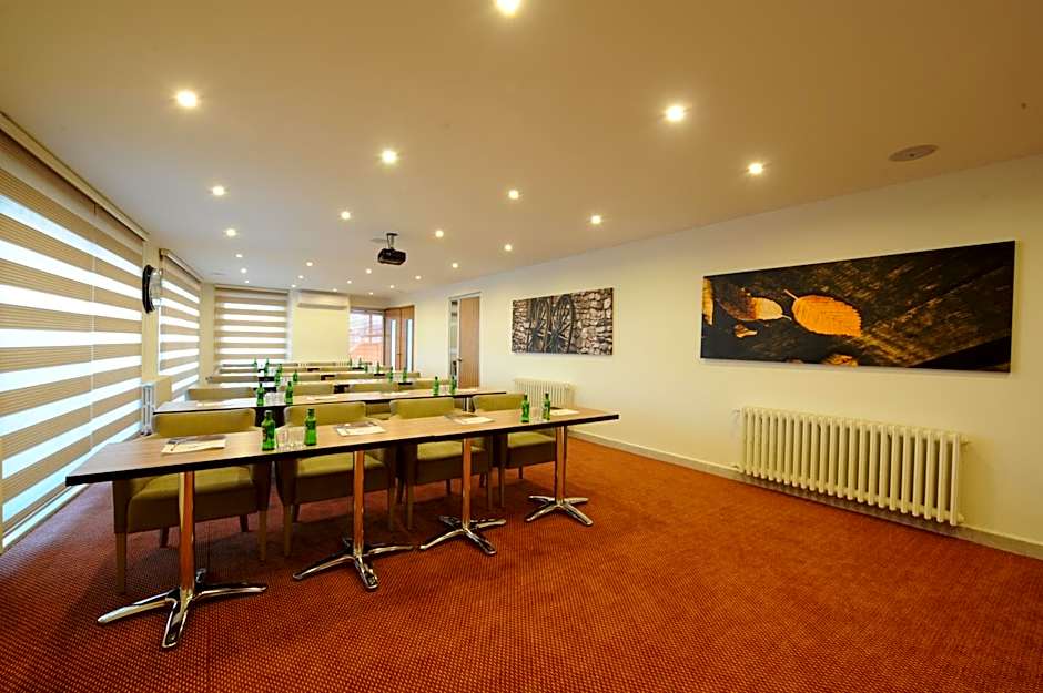 Kardes Hotel