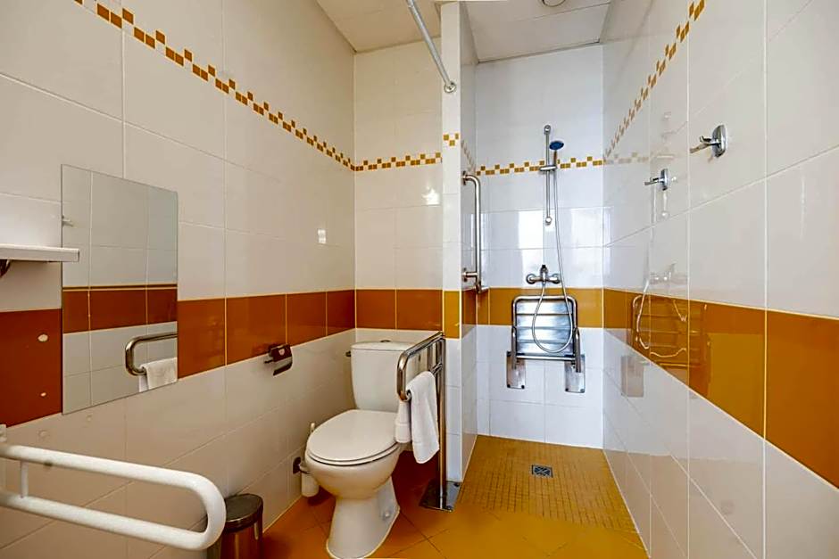 Sapphire Hotel Rooms Lechicka