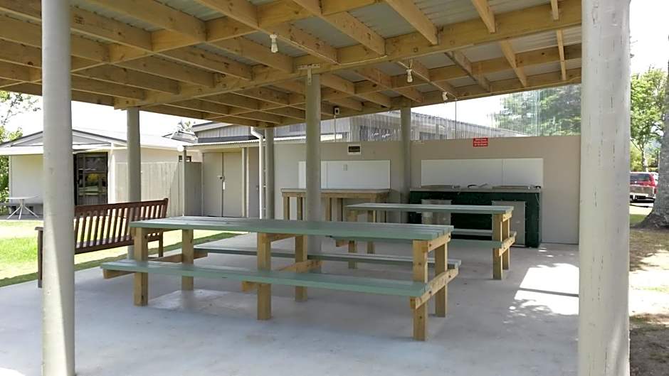 Harbourside Holiday Park