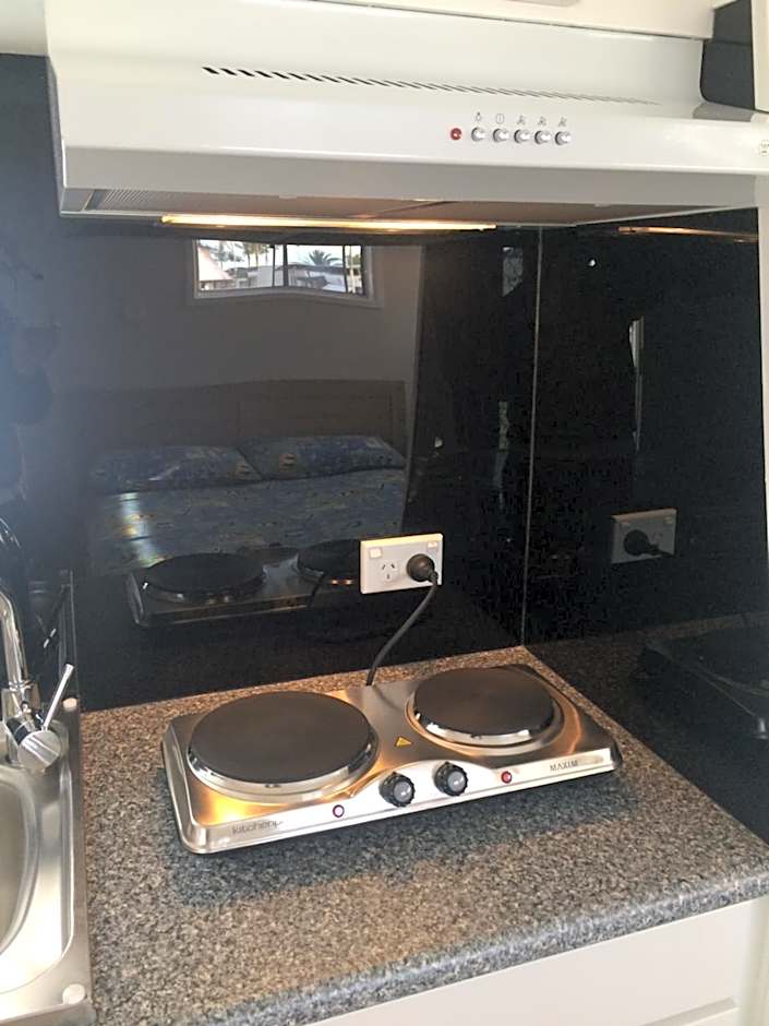 Riviera Caravan Park