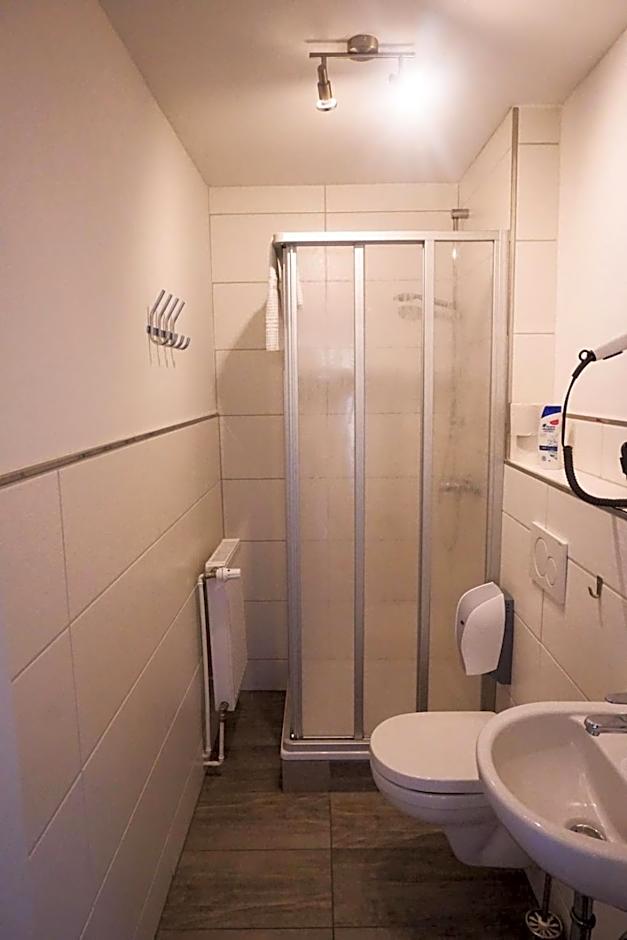 Ellada Restaurant & Hotel