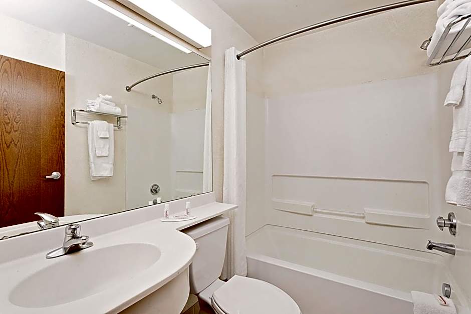 Microtel Inn & Suites By Wyndham Middletown