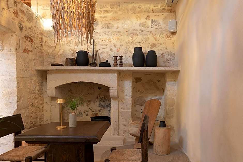 Manili Boutique Suites & Villas