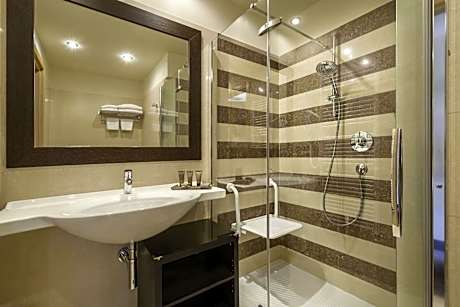 Economy Double or Twin Room