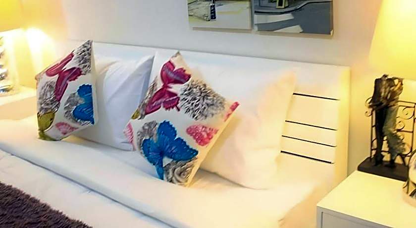 Chic Hotel Suratthani