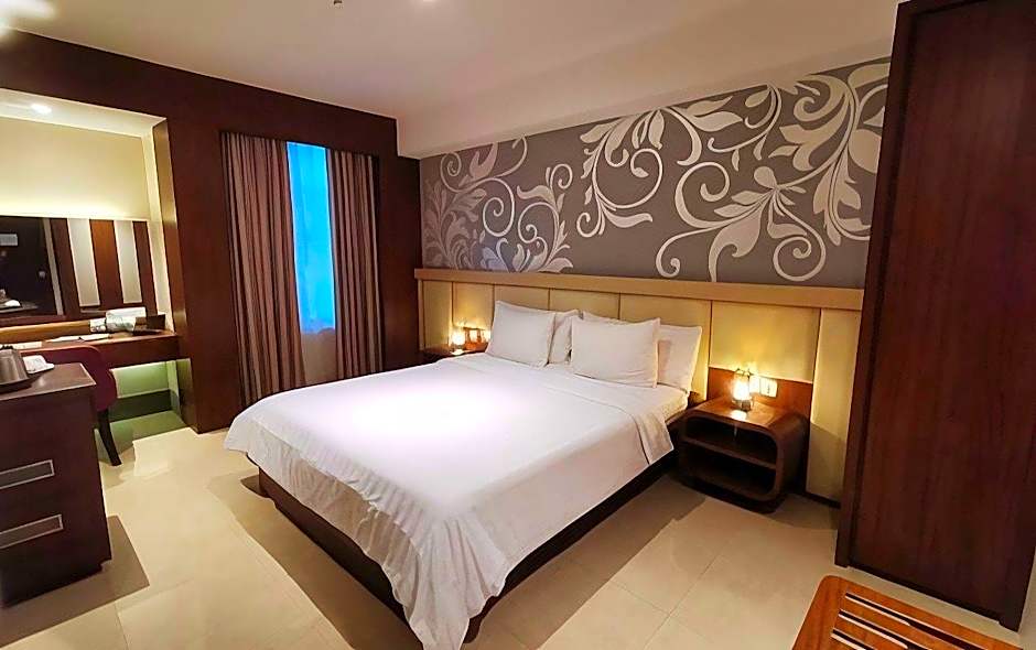 Crown Victoria Hotel Tulungagung