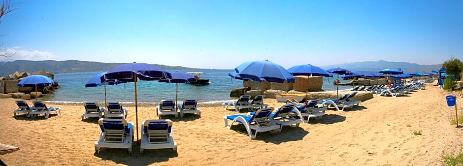 Capo Peloro Hotel