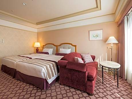 12th Floor Premium Plus Twin Room - Non-Smoking