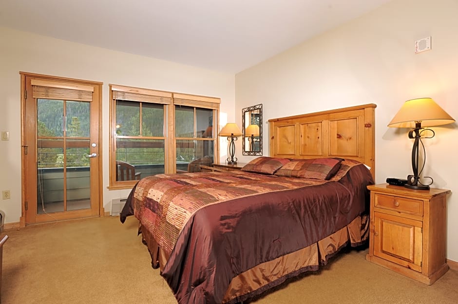 Jackpine & Black Bear Condominiums by Keystone Resort