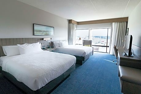 Deluxe Queen Room with Two Queen Beds - Non-Smoking