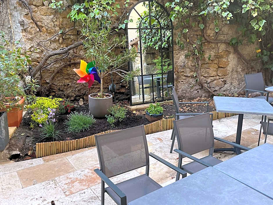 Le Clos d'Orange - Hotel & ville de Provence