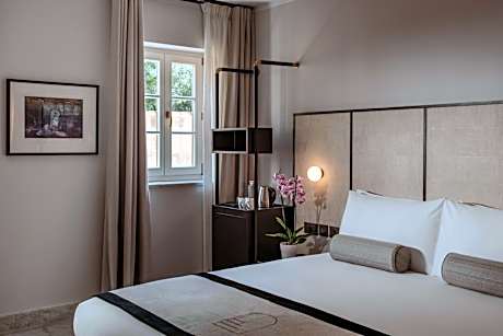 Double or Twin Room with City View