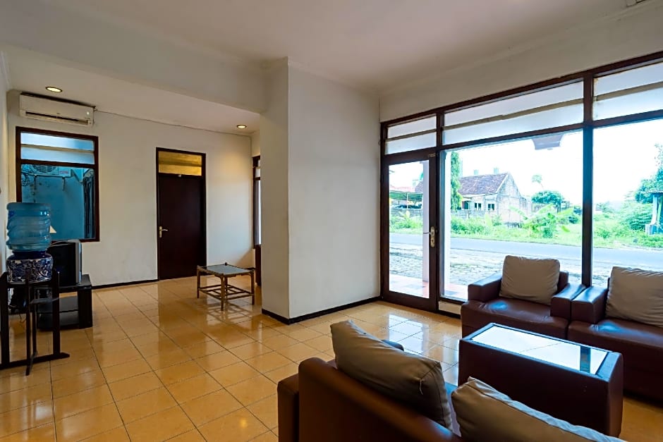 OYO 2454 Wanawiyata Homestay