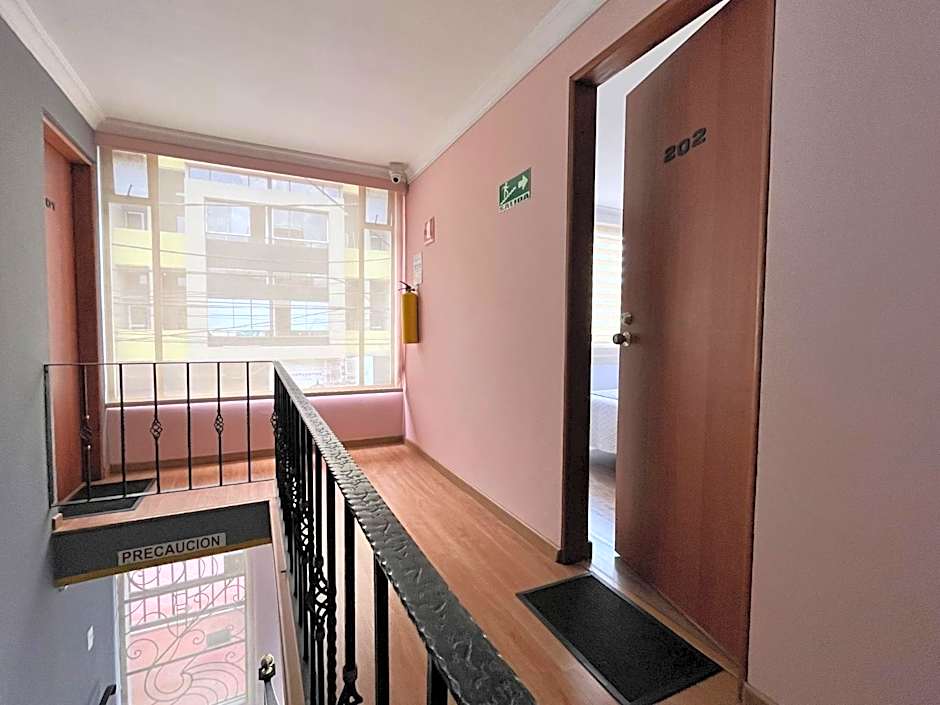 Ayenda 1032 Titas House