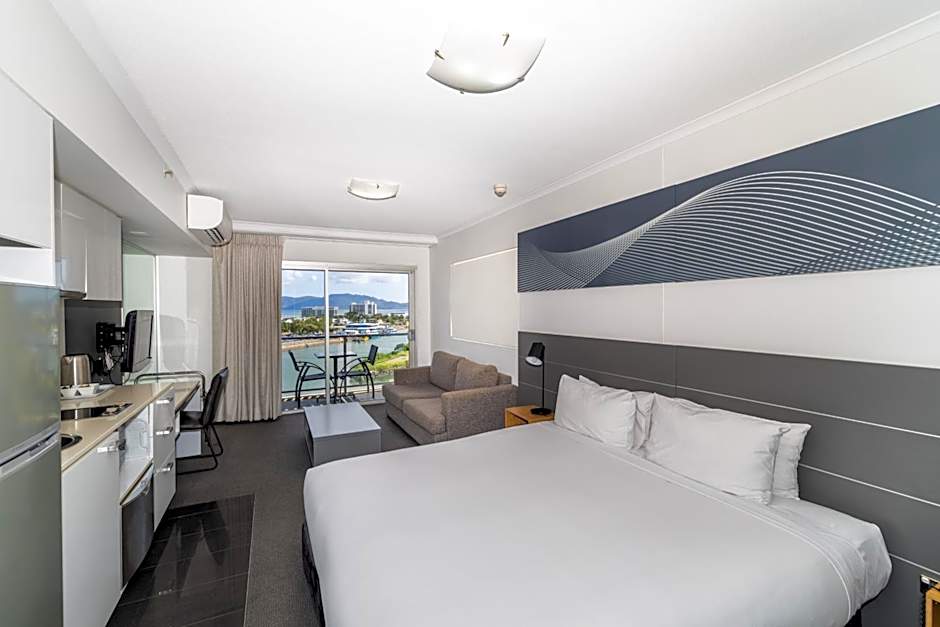 Oaks Townsville Metropole Hotel