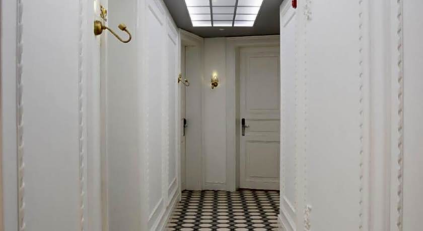 Petros Boutique Hotel