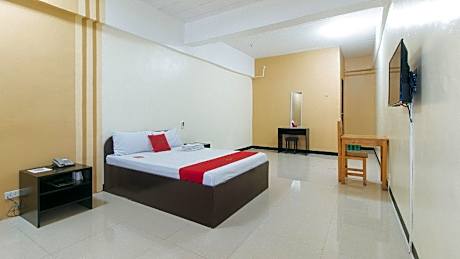 RedDoorz near SM City Muntinlupa