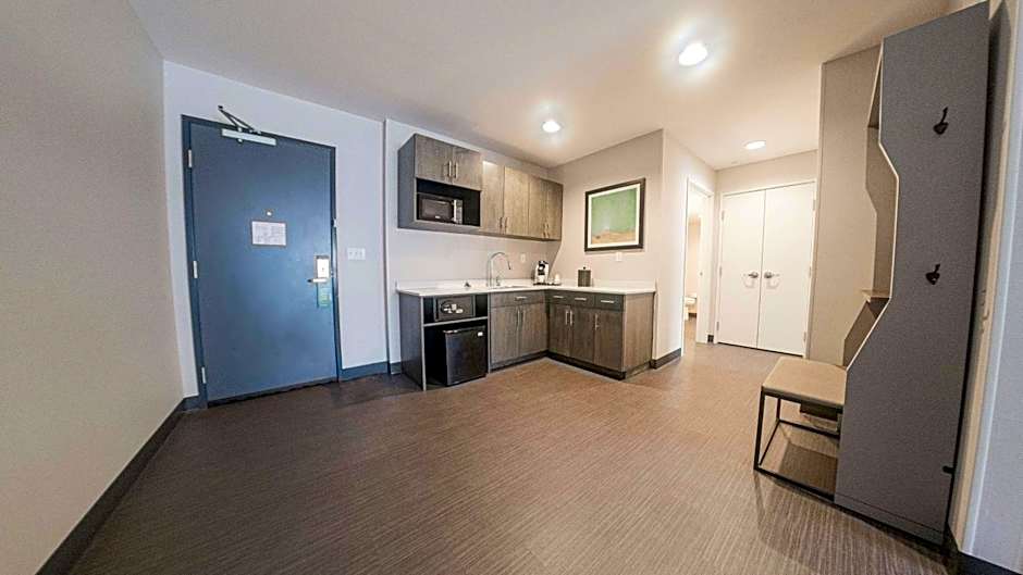 Holiday Inn & Suites Philadelphia W - Drexel Hill by IHG