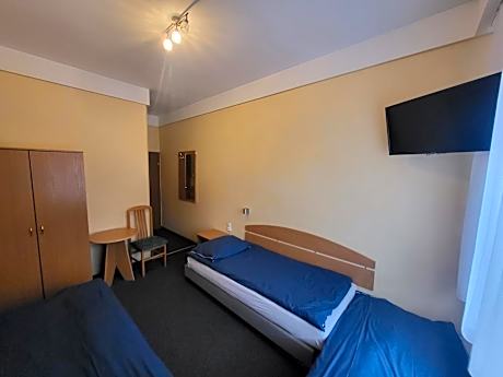 Triple Room with Private Bathroom