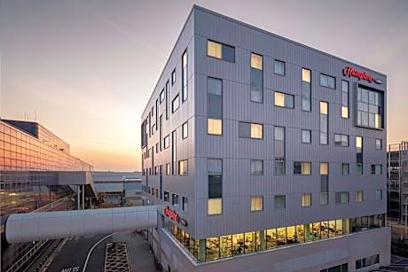 Hampton By Hilton London Gatwick Airport