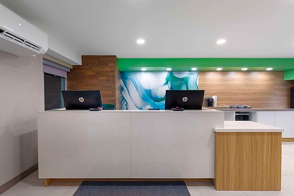 Wyndham Garden Louisville KY