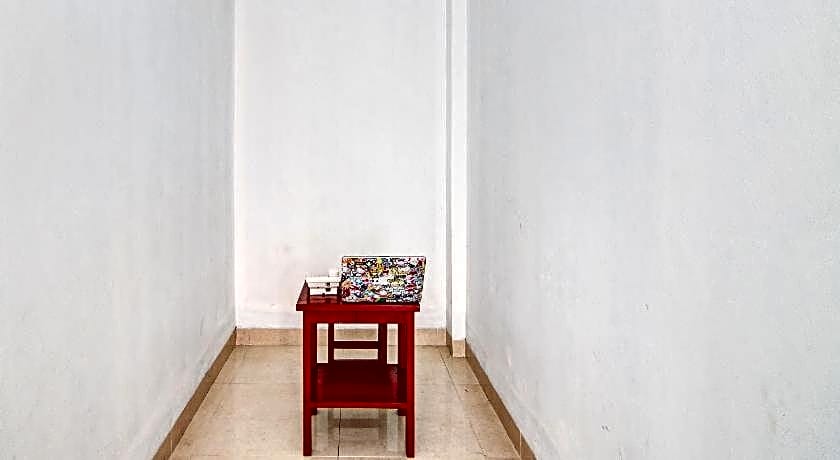 Hotel O Pondok Anggrek Syariah