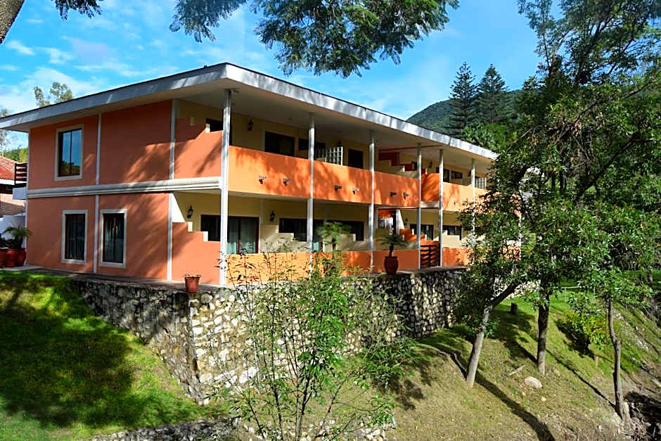 Hotel Chapala Country