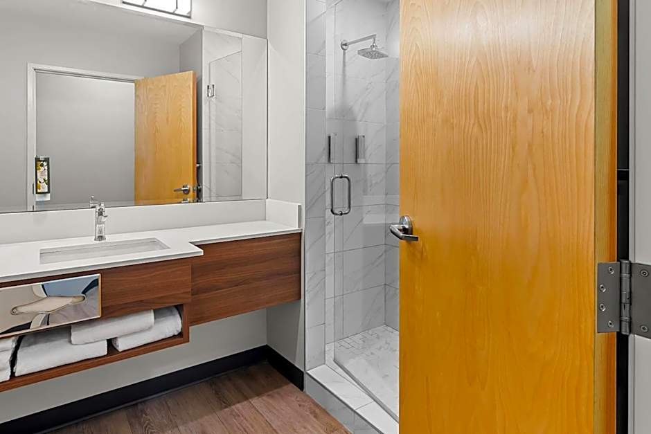 Park Inn by Radisson, Kelowna