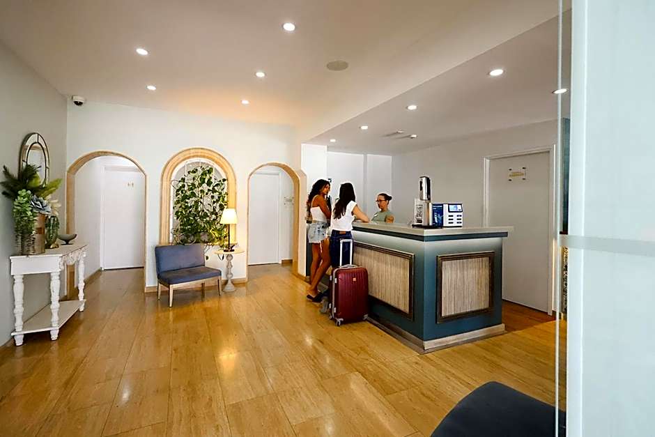 Mikes Kanarium City Hotel