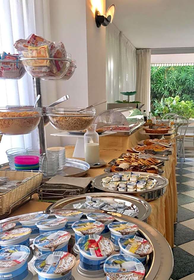 Hotel Tritone