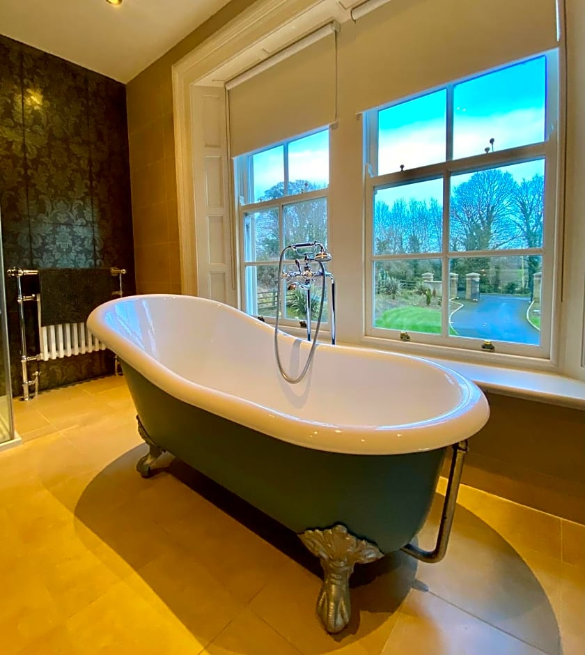 Bailey's Court, Guest Accommodation