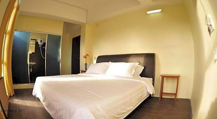 JAM Hotel Kota Warisan Near ERL Salak Tinggi Sepang