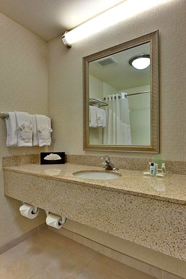 Holiday Inn Hotel & Suites Bakersfield By IHG
