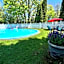 Claddagh Motel & Suites