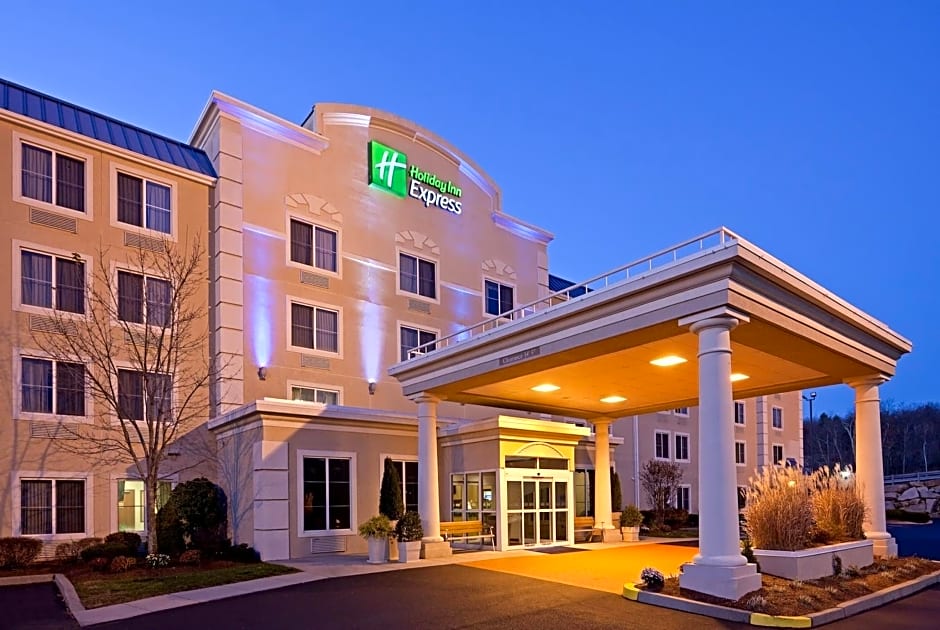 Holiday Inn Express Boston/Milford Hotel, an IHG Hotel