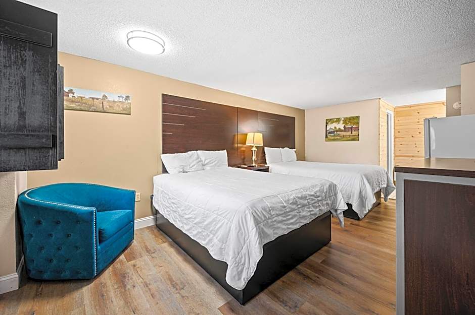 Country Town N' Suites