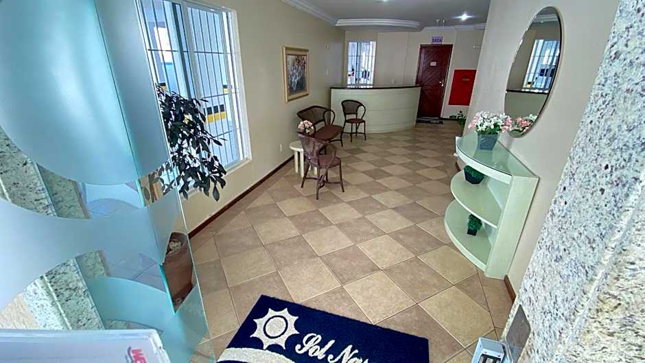 Caminhe até a praia, refresque-se na piscina