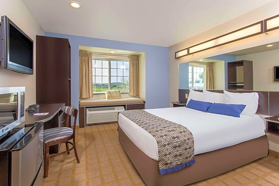 Microtel Inn & Suites by Wyndham Klamath Falls