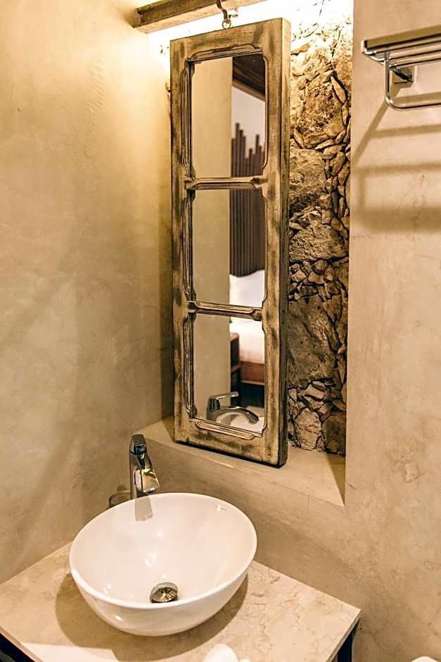 TreeHouse Boutique Hotel, an adults only boutique hotel