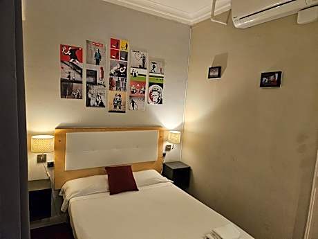 Small Double Room with Shared Bathroom