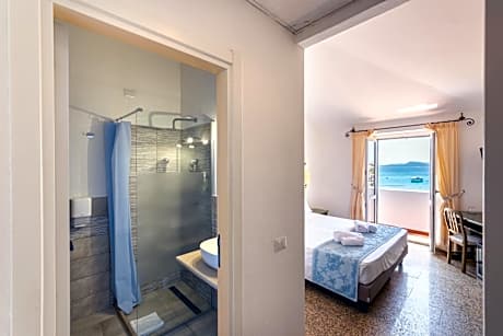 Queen Room with Sea View