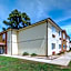 HomeTown Inn & Suites