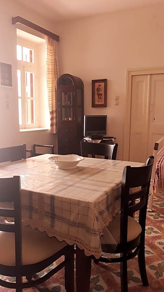 ROSABELLA HOME ( FILOTI VILLAGE )