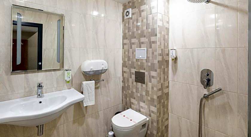 Hotel Boutique 5 - Free parking - Free breakfast - Free internet - EVSE