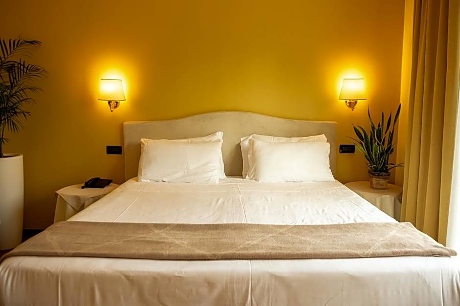 Admiral Hotel Villa Erme