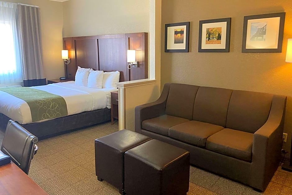 Comfort Suites Peoria I-74