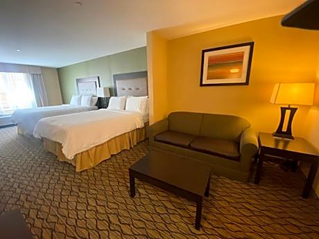 Suite with Two Queen Beds - Non-Smoking