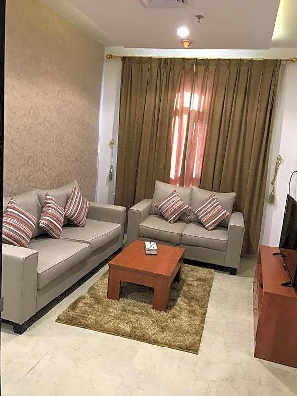 Al Muhanna Plaza Luxury Plus