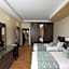 Bidwood Suite Hotel, Opposite Sarit Centre
